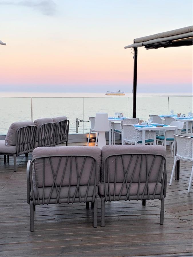 Hotel Calavita Rooftop & Spa San-Martino-di-Lota Ngoại thất bức ảnh