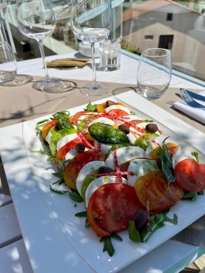 Hotel Calavita Rooftop & Spa San-Martino-di-Lota Ngoại thất bức ảnh