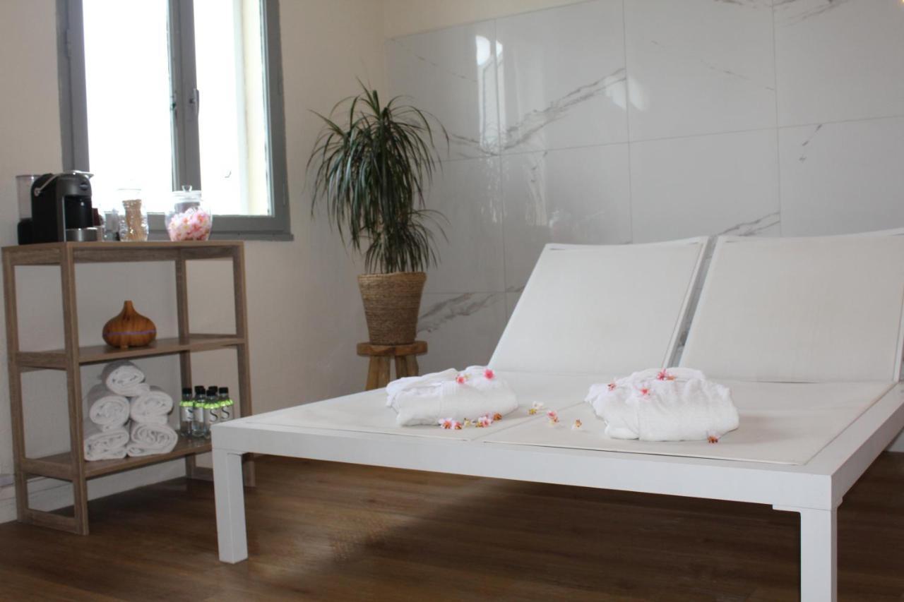 Hotel Calavita Rooftop & Spa San-Martino-di-Lota Ngoại thất bức ảnh
