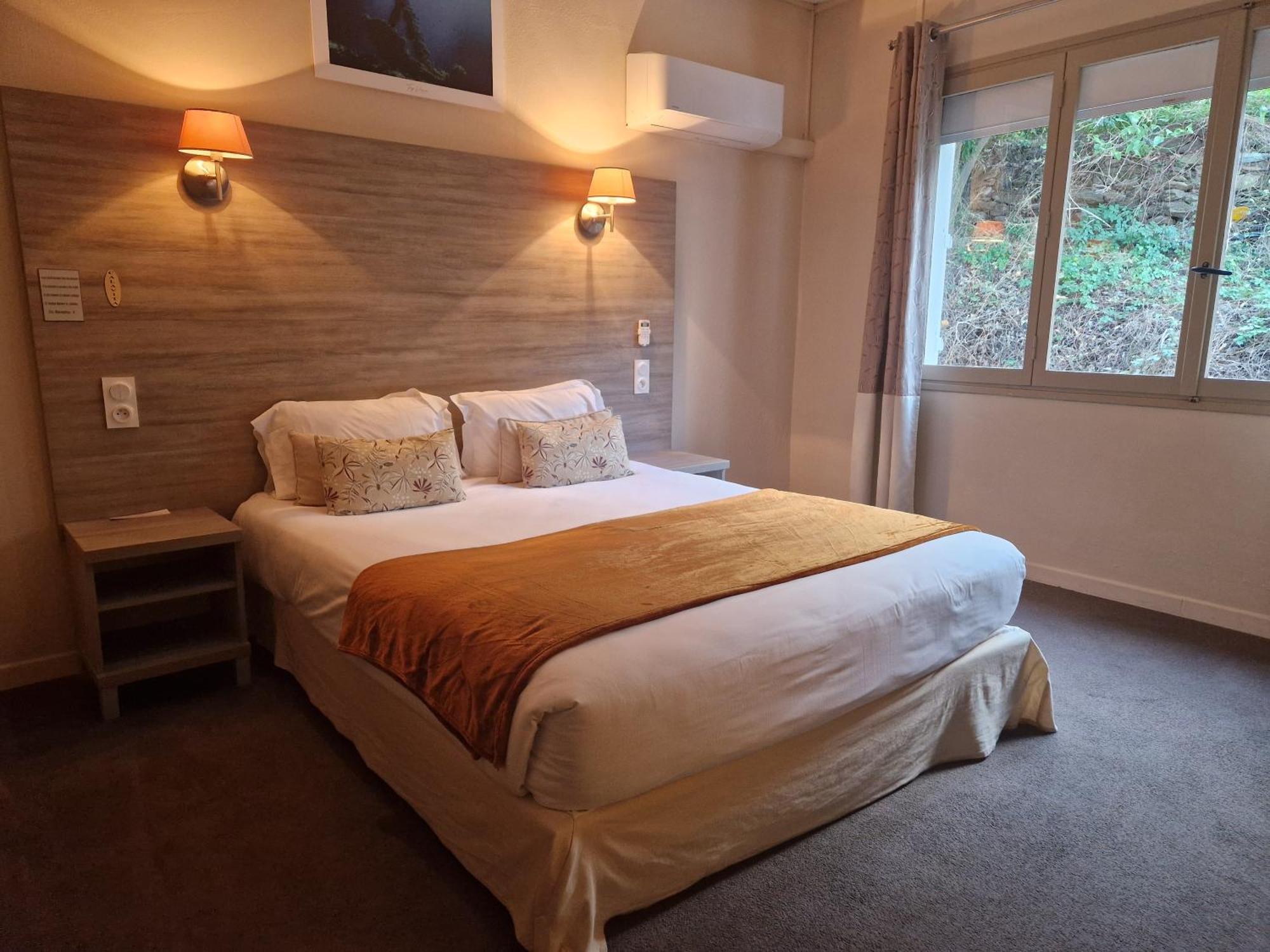 Hotel Calavita Rooftop & Spa San-Martino-di-Lota Ngoại thất bức ảnh